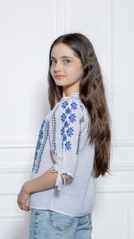 Ie fete Antonia - imagine 2