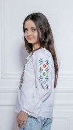 Ie pentru fete cu motive tradiționale Antonia - imagine 3