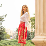 Fustă de damă Amalia roșie cu motive tradiționale