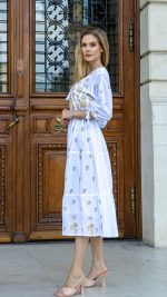 Rochia Marlene albă broderie crem - imagine 3