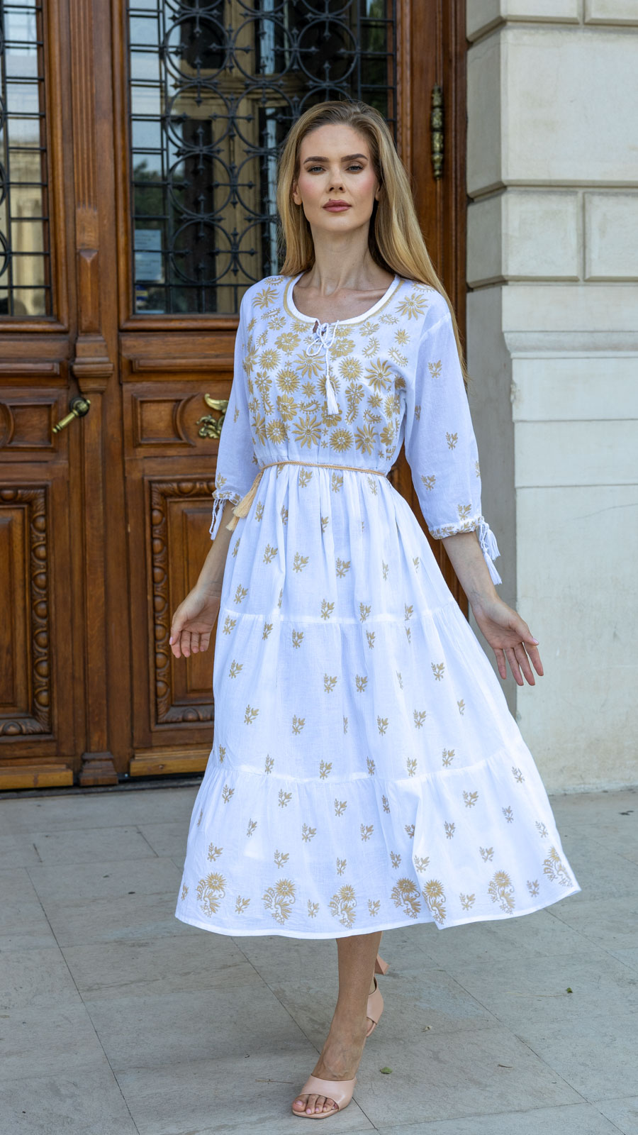 Marlene alba br crem7 Rochia Marlene albă broderie crem - imagine 1