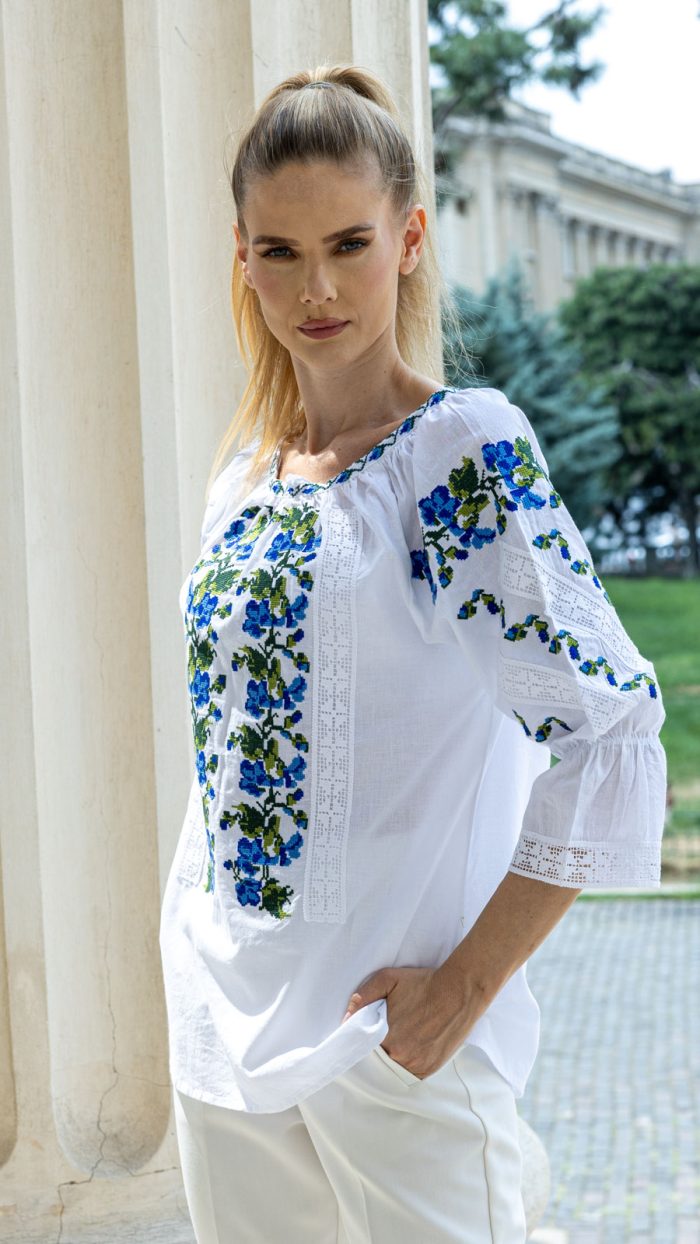 Ie de damă cu flori albastre Arina - imagine 5