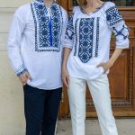 Set cuplu cu broderie albastră Xenia și Marius