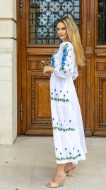 Rochie cu motive tradiționale trandafir maritim - imagine 3