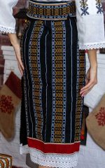 Catrință pentru damă cu broderie maro - imagine 3