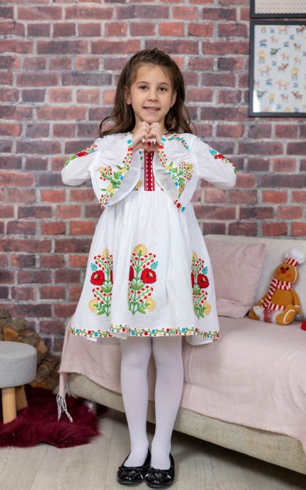 Rochita brodată colorat pentru fete, din bumbac, cu mâneci lungi și volane – vedere frontală