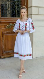 Rochie brodată Anda